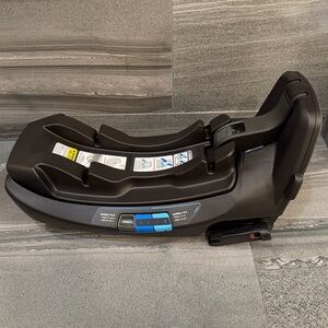 Nuna RELX Infant Car Seat Base for nuna PIPA Series Infant Car Seats